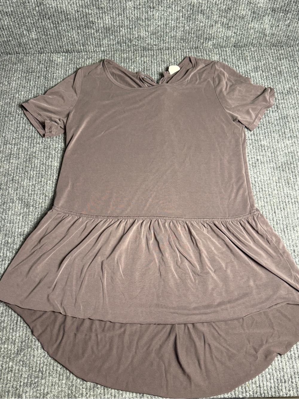 Mote Women's Short-Sleeve Babydoll Top with Tie Detail- Taupe Size Small